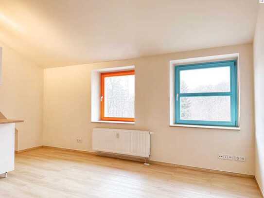 www.gz-i.de: Neustadt! Sonniges Dach-Apartment mit Badewanne und EBK im Zollhof Dresden