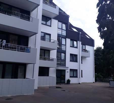 gepflegtes, zentral gelegenes Appartement mit Balkon, Tiefgaragenstellplatz