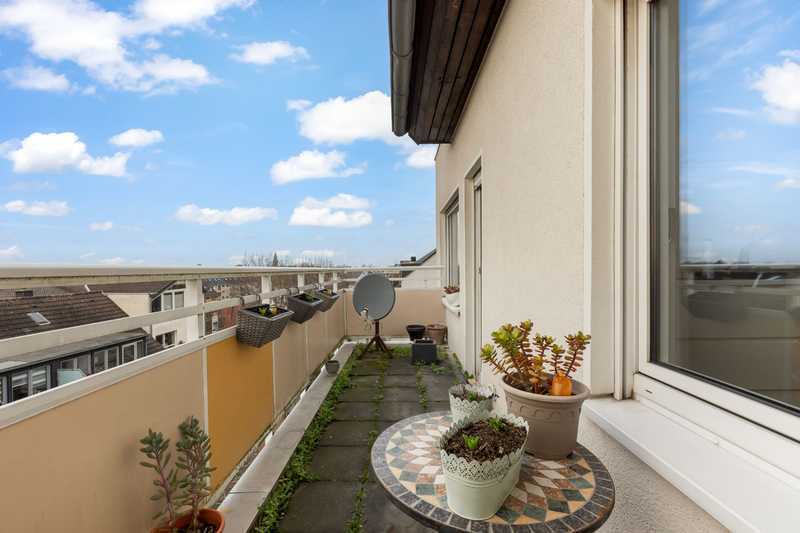 Bezugsfreie Eigentumswohnung mit Weitblick in Niehl