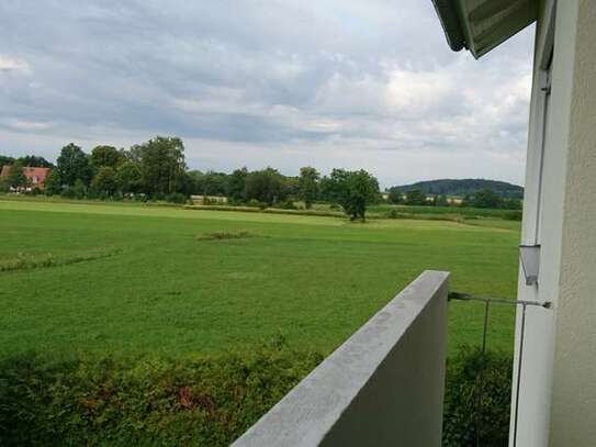 Gessertshausen - Ruhig und dennoch zentral - Freier Blick über Feld und Wiese