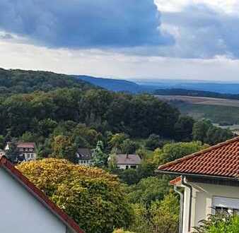 Traumaussicht! Attraktive 3-Zimmer-DG-Wohng, Loggia und Einbauk in Pfedelbach-Heuberg