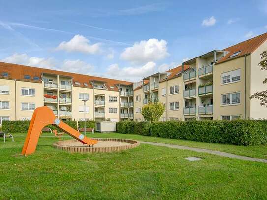 Erstbezug nach Sanierung, inkl. Einbauküche, Balkon und Stellplatz