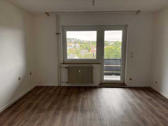 Ideale 2er Studenten WG - Stilvolle 3-Zimmer-Wohnung mit Einbauküche in Esslingen am Neckar