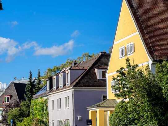 Charmante Dachgeschosswohnung in Bestlage von Schwabing