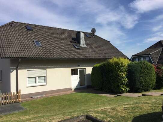 Gepflegte 5-Raum-Erdgeschosswohnung Terrasse und Einbauküche in DROLSHAGEN