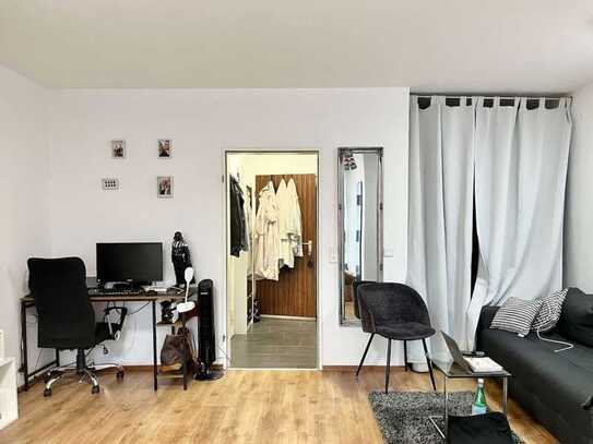 Modernisiertes Apartment - vermietungssichere Lage - mit Einbauküche und optional TG-Stellplatz