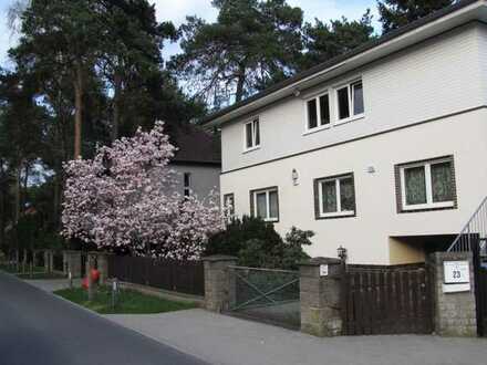 4-Zimmer-Wohnung mit Balkon, Garage, Keller und Einbauküche in Hoppegarten-Waldesruh