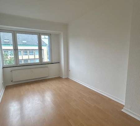 Zentrale Citywohnung mit bester Anbindung / vollständig renoviert !