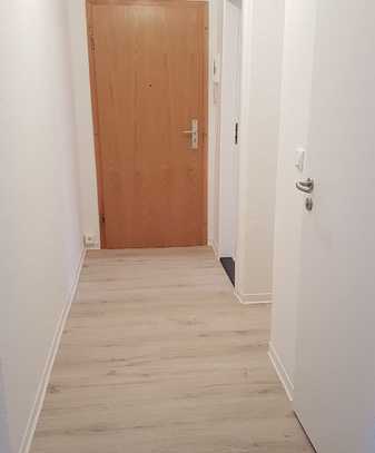 Sanierte 2 Raum Wohnung mit EBK *ideal für Singles und Pärchen* - nur 25 Min. nach Leipzig