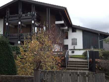 Sie ist wieder da ! Attraktive 2-Zimmer-Wohnung mit sehr großem Balkon in Bad Tölz
