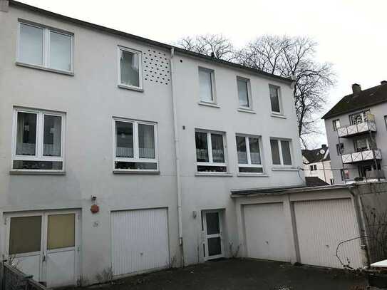 Hinterhaus mit zwei großen Wohnungen! Kapitalanlage in Bielefeld-Sudbrack!