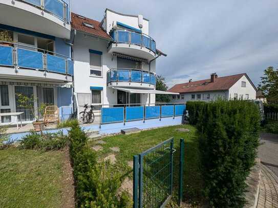 Lichtdurchflutete 4,5-Zimmer-Erdgeschosswohnung inklusive Garage und Carport!