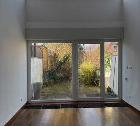 Ansprechendes 2,5-Zimmer-Townhouse in Köln Stammheim mit Terrasse und Gartennutzung