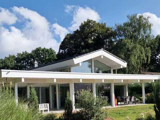 Bungalow voller Licht und Wärme mit paradiesischem Ausblick