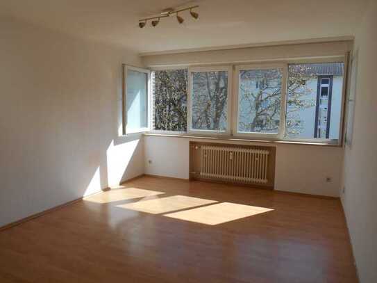 Helle, gepflegte 1-Zimmer-Wohnung in Baden-Baden/Cité