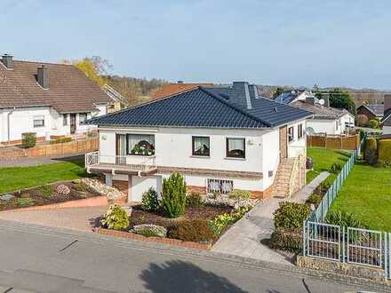 Attraktiver Bungalow mit Garten & Garage in guter Lage