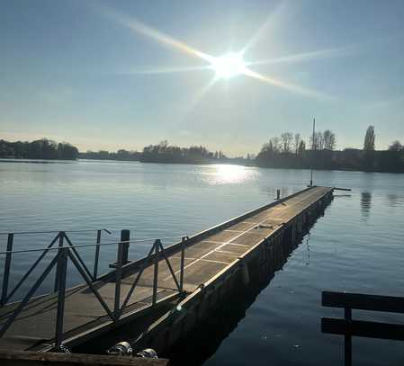 Liegeplatz für Hausboot oder Yacht 18 m x 7 m IN KÖPENICK NAHE ALTSTADT ABZUGEBEN