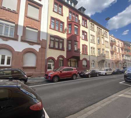 Lichtdurchflutete Jugendstil- neuwertig renovierte & klimatisierte 4 Zimmer Wohnung zentral in MA
