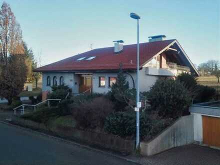 Freistehendes Architektenhaus in ruhiger Ortsrandlage von Emmingen-Liptingen
