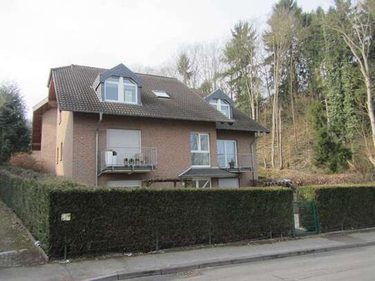 Helle 4,5-Zi.-Wohnung mit großem Balkon mit Blick ins Grüne in Königswinter-Thomasberg