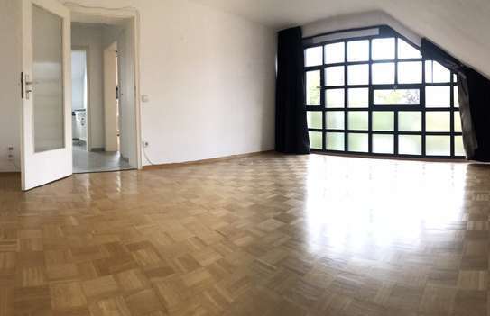 Stilvolle 2-Raum-Dachgeschosswohnung in Karlsruhe