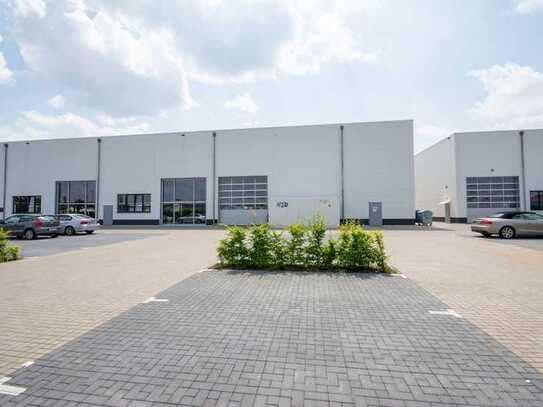 ***553 m² hochwertige Halle mit Büro und Sozialräumen im Industriegebiet***