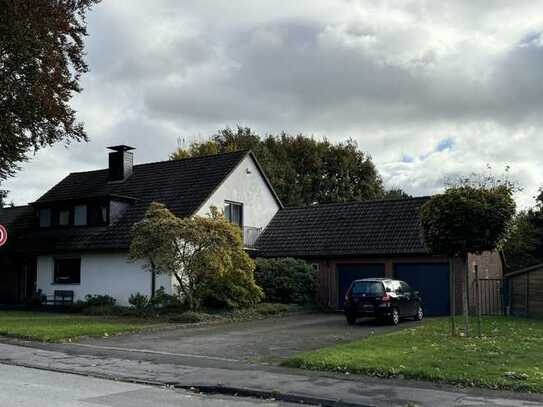 Großzügiges, stilvolles Einfamilienhaus mit Doppelgarage in naturnaher Lage in der Schwerterheide