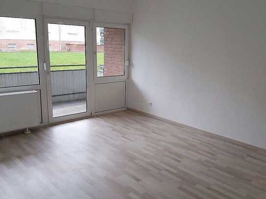 helle 4-Zimmer-Wohnung in zentraler Lage am alten Bahnhof, Stellplatz/Garage möglich