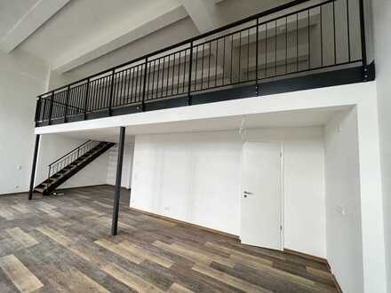 Helle, freundliche 2-Zimmer-Wohnung mit Einbauküche und Balkon in Emden