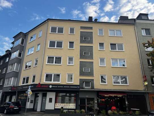 Zentrale 2-Zimmerwohnung mit EBK & Balkon im Saarlandstraßenviertel!