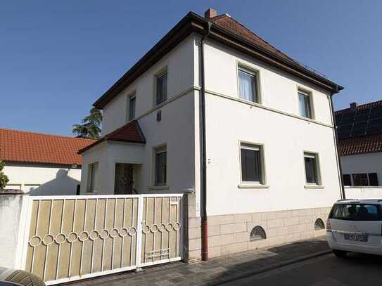 Charmantes Stadthaus – Einfamilienhaus, Mehrfamilienhaus oder Mehrgenerationenhaus