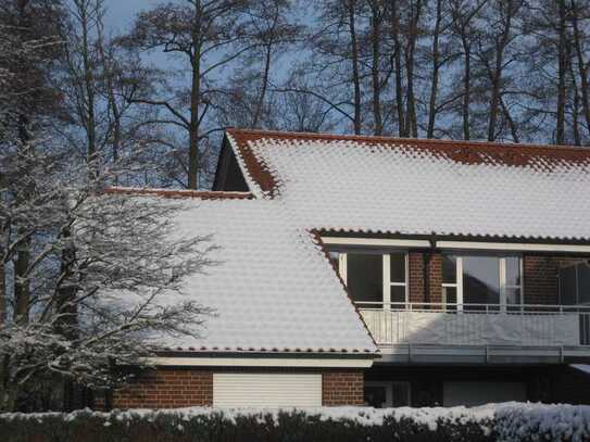 Ruhige im Grünen gelegene 3 Zi.-Wohnung mit Südbalkon