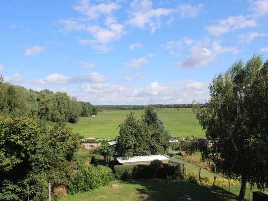 3-Raum-ETW mit Gartenanteil und unverbauten Weitblick in die Natur in einem ruhigem 4-FH