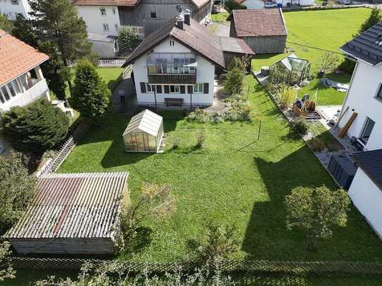 Urgemütliches renovierungsbedürftiges EFH mit schönem großzügigem Garten inkl. Gewächshaus