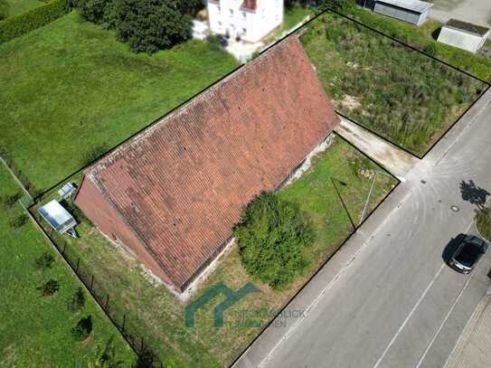 Potenzialreiches Baugrundstück nach Bebauungsplan samt herzhaft ausgebauter Scheune