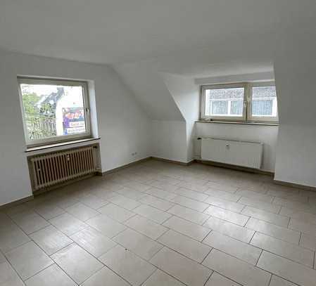 Dachgeschosswohnung/ 2,5-Zimmer/ in zentraler Lage von Köln-Ehrenfeld