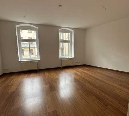 große 3-Raum-Wohnung in Magdeburg-Stadtfeld sucht einen Nachmieter