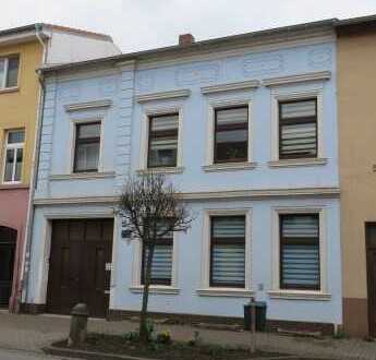 Ein besonderes Angebot - Eingerichtetes Haus mit Werkstatt