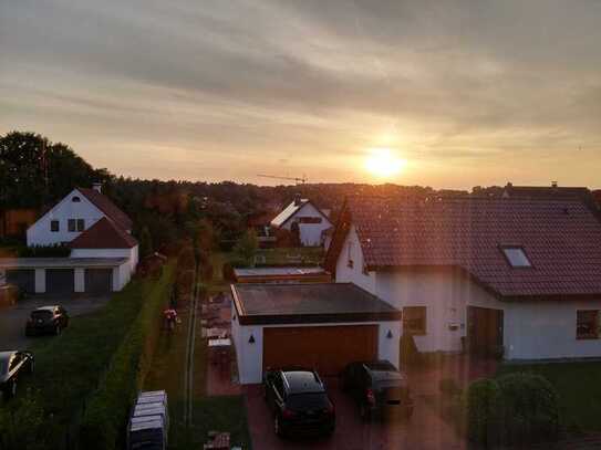 sehr helle Dachgeschosswohnung in ruhiger/zentraler Lage