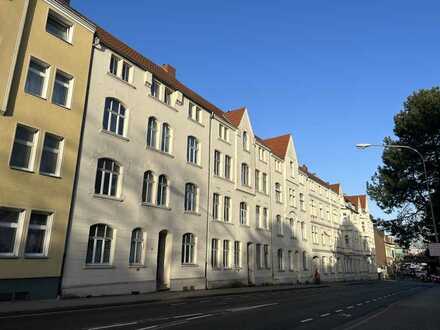 Denkmalgeschützte Mehrfamilienhauszeile mit schön angelegtem Innenhof/Garten