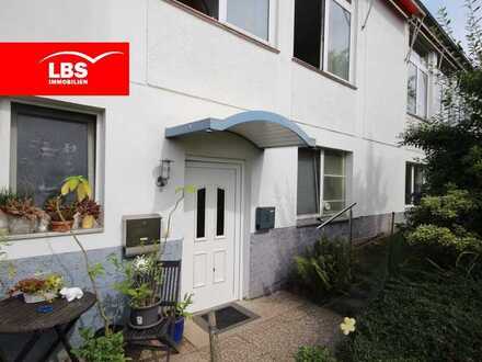 *Provisionsfrei* 5-Zimmer Wohnung, 114 m² Wfl. mit eigenem Gartenanteil...