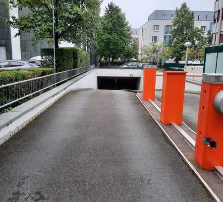 Tiefgaragenstellplätze zu vermieten in Düsseldorf-Rath!