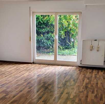 geräumige 2-Zimmer-Wohnung mit Wohnküche, Terrasse in Wiesbaden