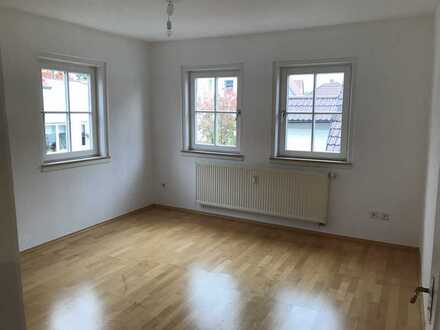 Sehr schöne 2,5 Zimmer Wohnung in Leonberg-Höfingen