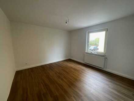 Schöne sanierte 3-Zimmer Wohnung mit Balkon im Erdgeschoss