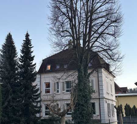 2-Zimmer-Wohnung in zentrumsnah gelegener Stadtvilla in A-Ebingen