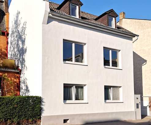 Vollständig renovierte 3-Zimmer-Wohnung mit Terasse/Garten und Einbauküche in Mainz-Kostheim