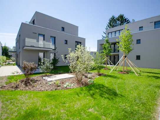 Neubau in der Waldmeisterstraße: Große 4-Zimmer-Wohnung mit 3 Bädern + Süd-Loggia