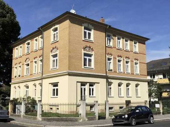 Exklusive, modernisierte 2-Zimmer-Dachgeschosswohnung in Dresden