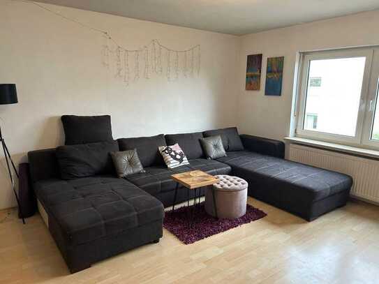 Helle 4-Zimmer-Wohnung mit Balkon in Tegernheim